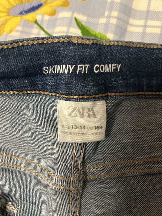 Blugi Zara Skinny Fit Comfy