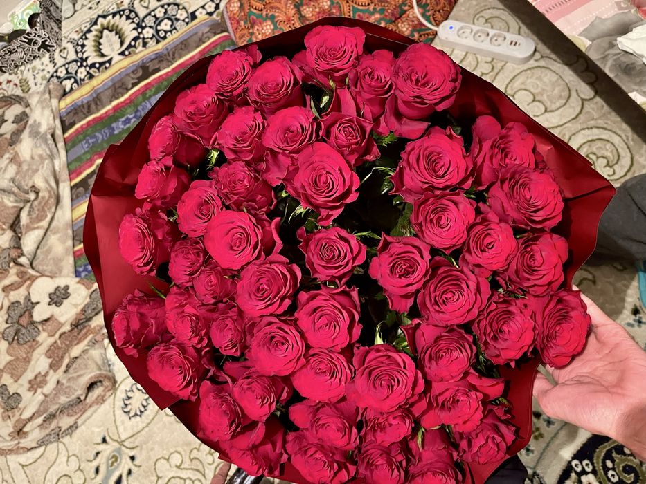 Продам букет 51 роза сегодня купили