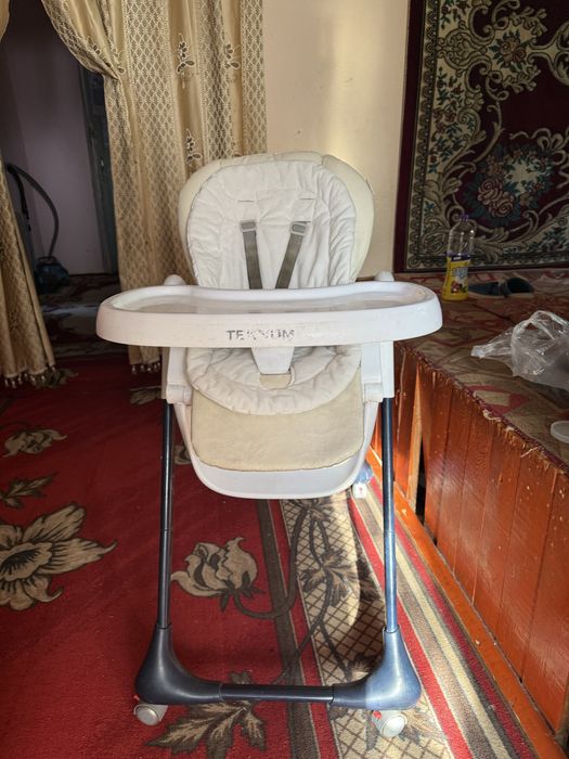 Тамақ стол және коляска сатылады