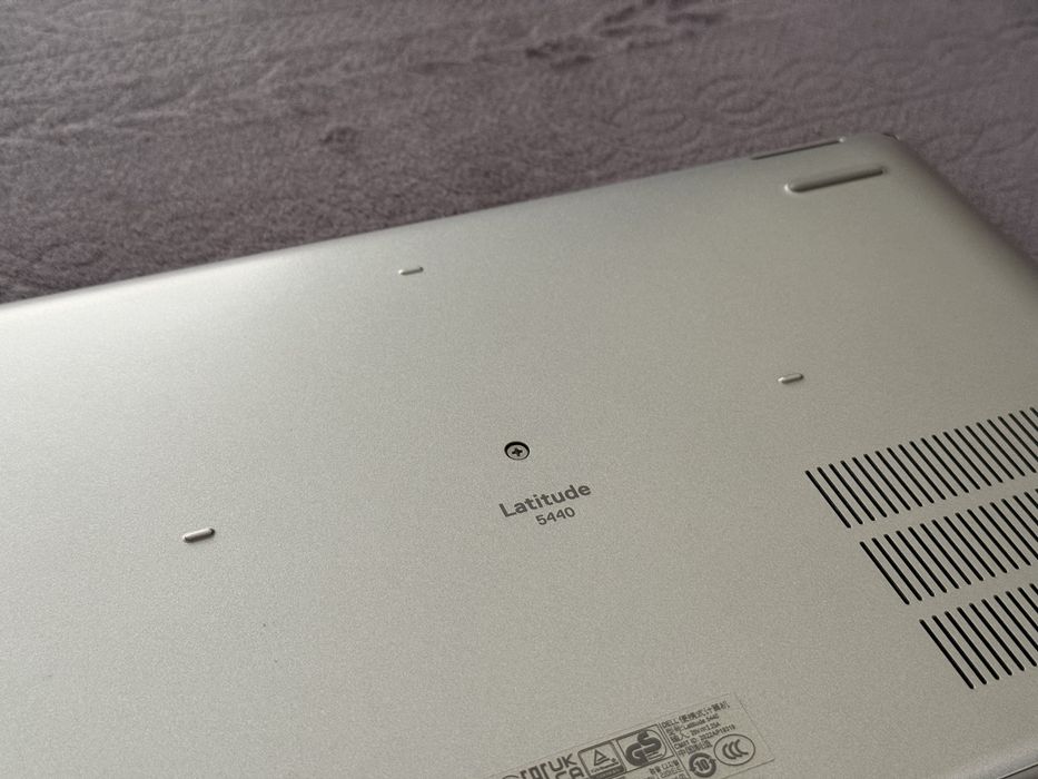 Чисто Нов 14’FHD IPS/i5-1350p/16GB DDR5/Dell Latitude 5440/512GB SSD