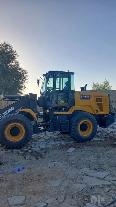 XCMG pogruzga sotiladi 2.1 kuba