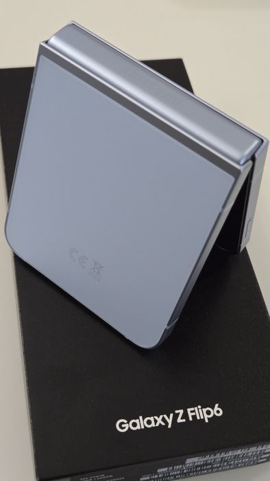 Samsung Z Flip 6 256GB Blue - Гаранция 07.2027г.