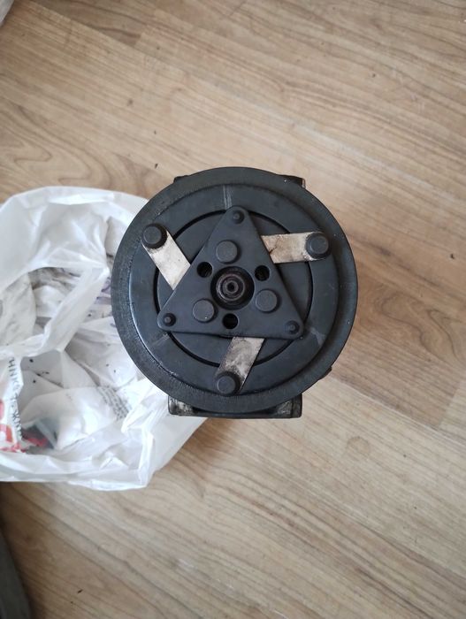 Компресор за климатик за Пежо 206 1.4хди 2007г