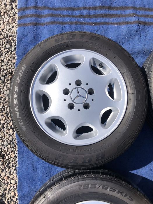 Продам срочно резину с дисками