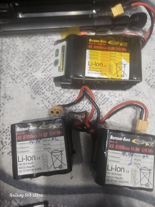 Лодка за захранка Carplounge RT 4