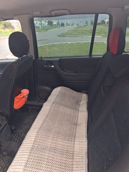 Продам Опель Зафиру 2000 года