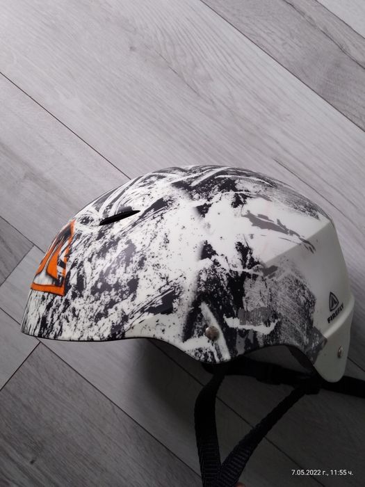 Каска за скейтборд, ролери М