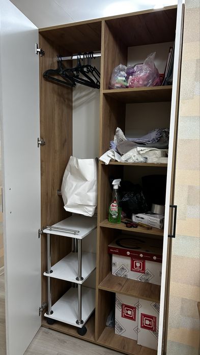 Шкаф вместительный