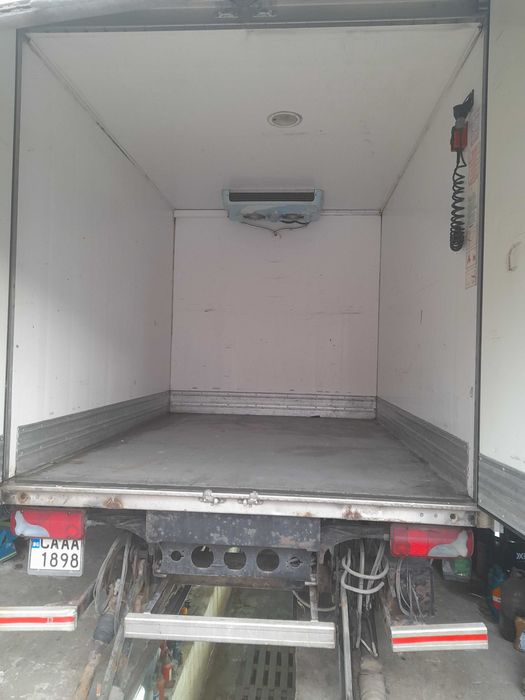 Хладилен фургон с агрегат