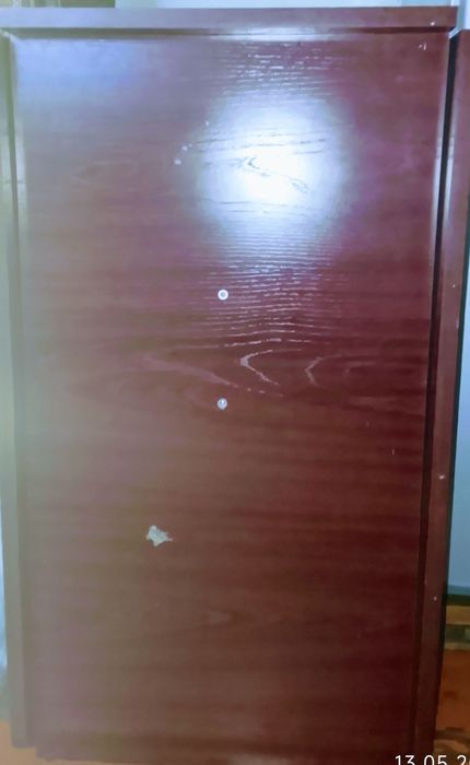 Стол для гостей либо для большой семьи