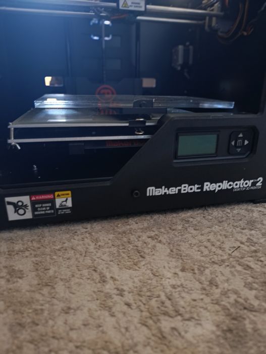 3D принтер Maketbot replicator 2
