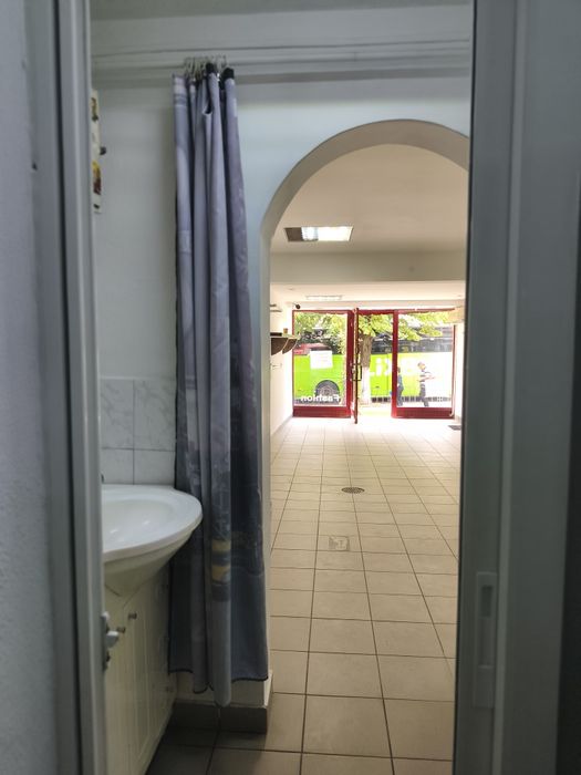 Spatiu comercial zona 24 trepte