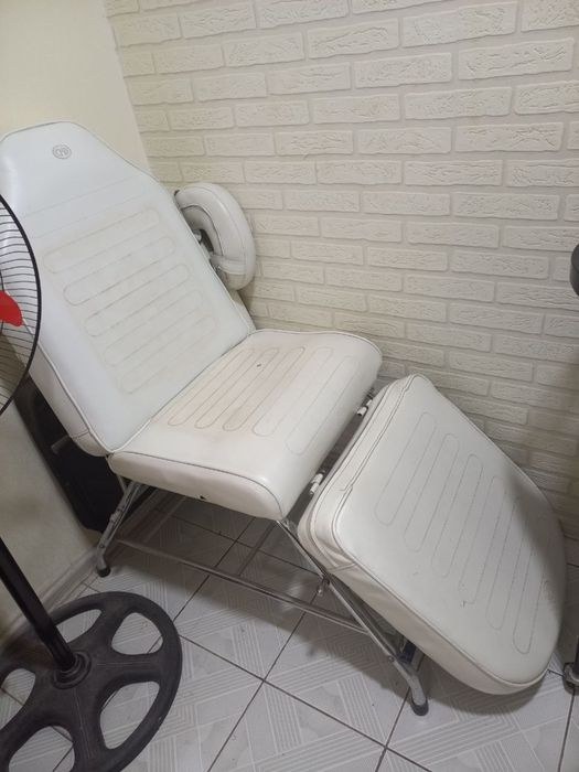 Продаётся  косметологическое кресло