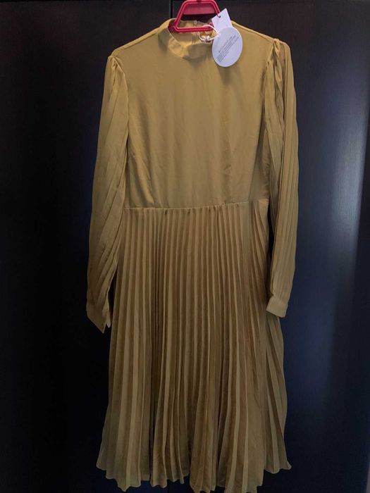 Boohoo миди рокля