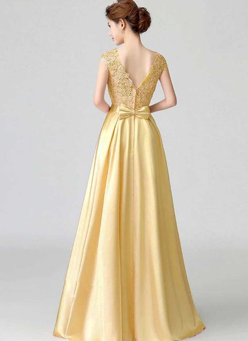 Rochie de ocazie aurie cu dantela florala