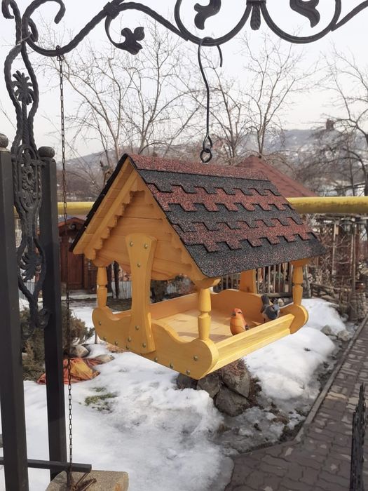 Кормушка для птиц