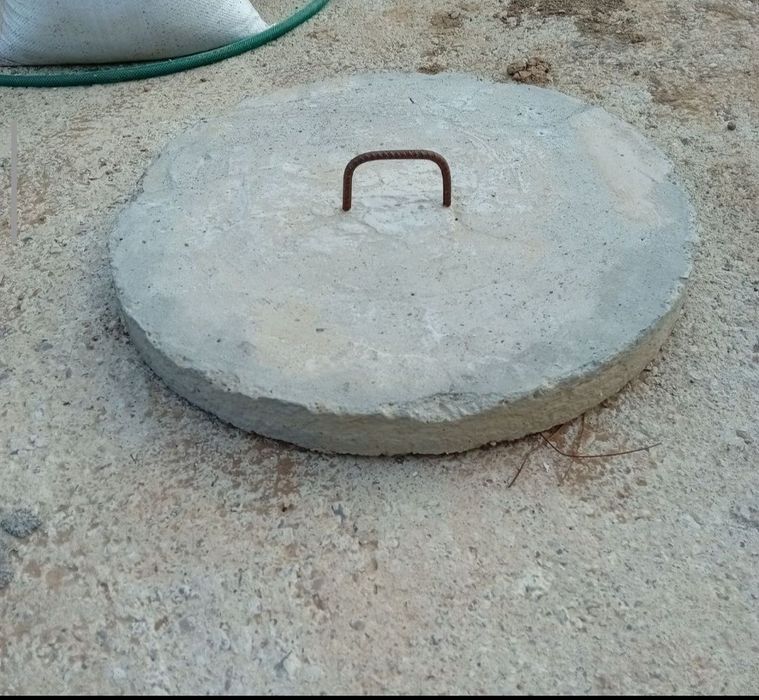 capac beton fantana fosa canalizare diametru 60cm nou