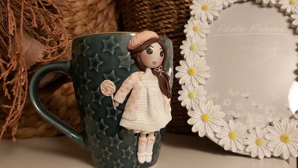 Cadou deosebit pentru fetite, sotie/iubita cana papusa handmade