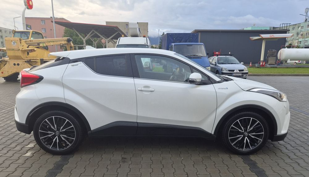 Toyota C-HR 1.8 Hibrid