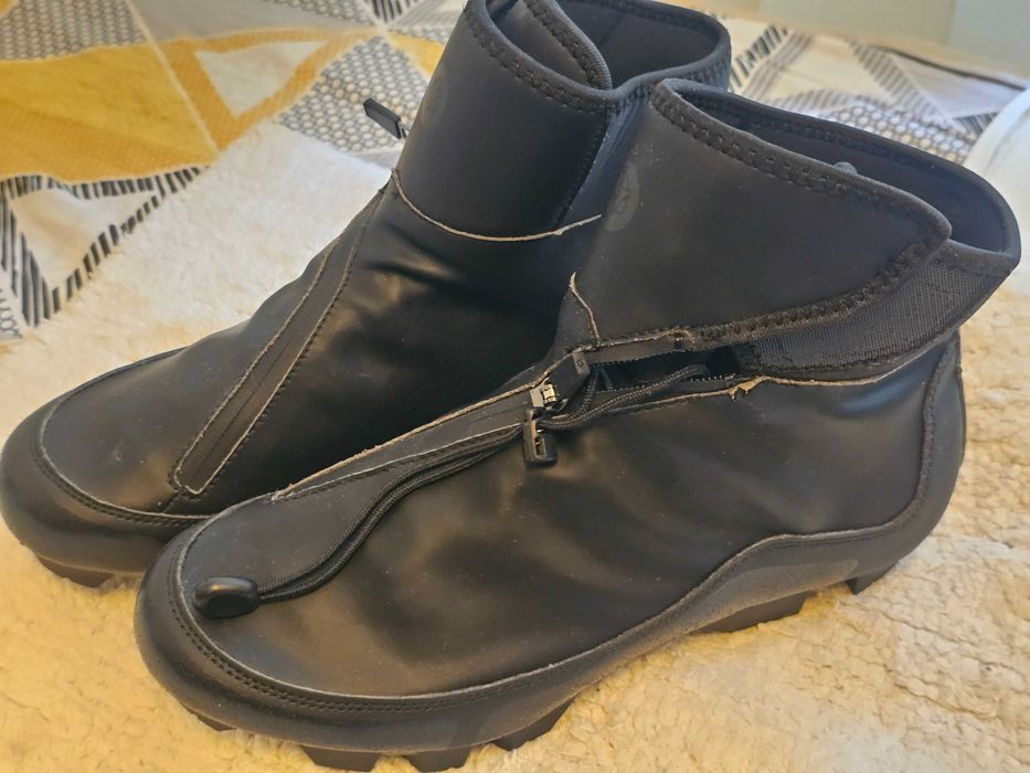 Pantofi ciclism mtb Sidi 44 si 36 trace 2 MTB spd ca noi , Agu iarna noi marimea 40