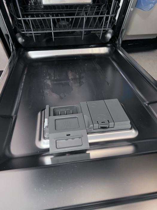 Съдомиялна Whirlpool