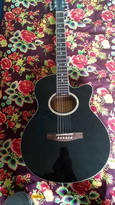 Getara sotiladi xamma narsasi bor kaplikt similar yana bir kaplikt bor