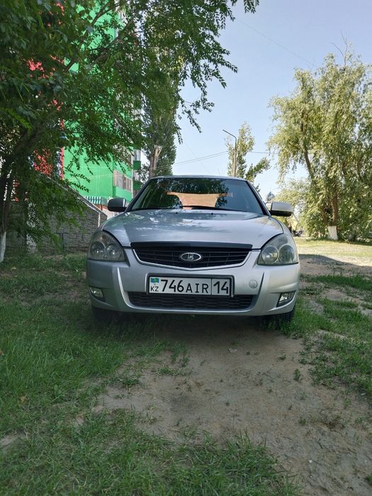 Приора 2011года,