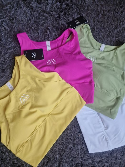 Bustiera sport feme.S,Mi. Noua cu eticheta