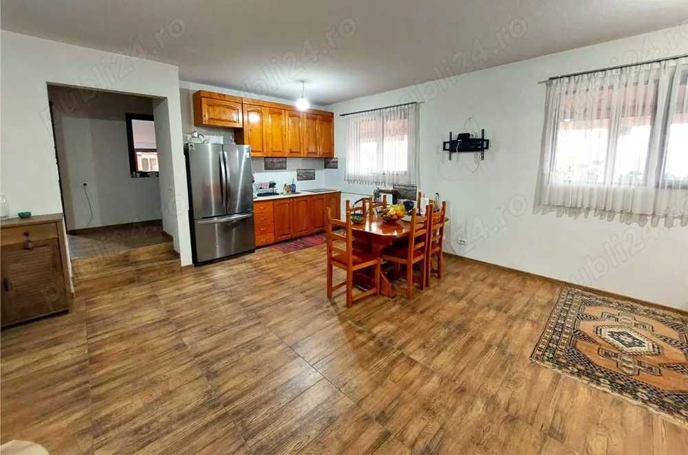 Casa de vanzare - 4 camere, pivnita - 120mp - teren 2000 mp - M. Kogalniceanu - Tulcea - 99.000 Euro