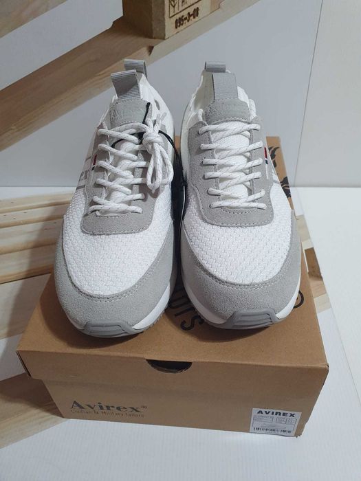 Avirex barbati masura 41 si 42 originali noi in cutie
