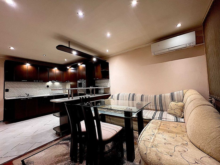 Продава се Тристаен апартамент в Враца, Център - 82 кв.м за 1487 €/кв.м - Снимка #7