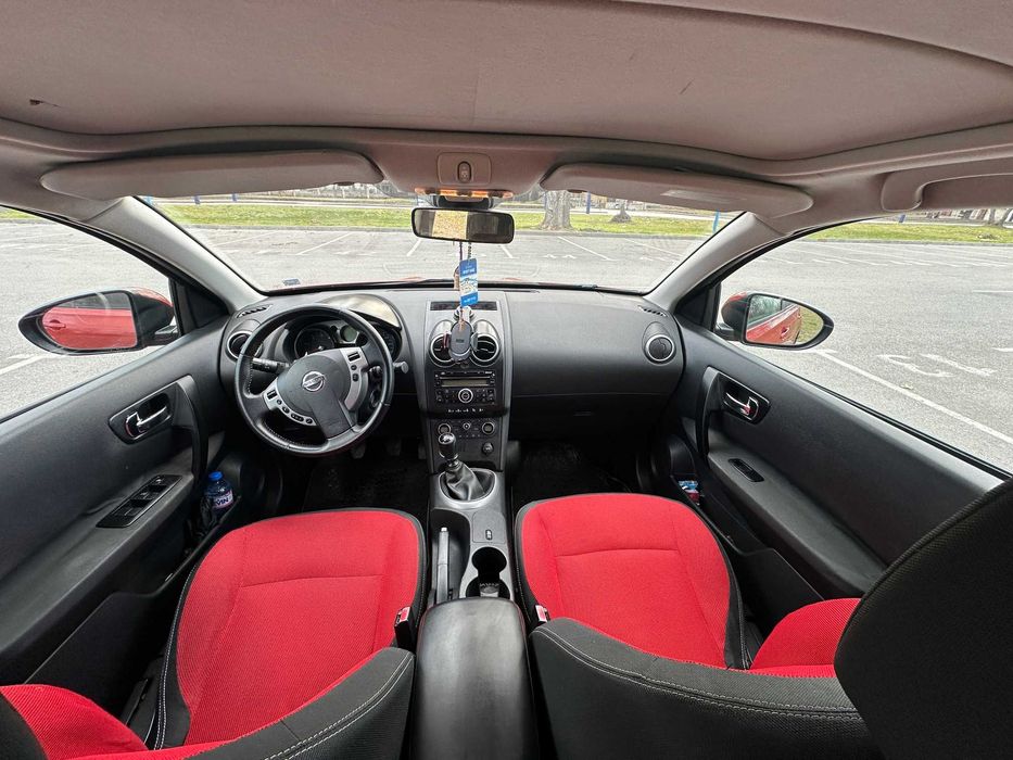Nissan Qashqai J10