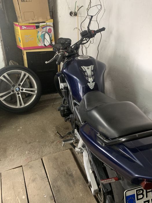 Vand Yamaha Fazer FZ600 facelift. an 2002