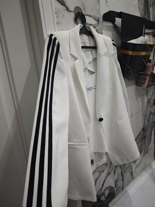 Продам кастюм двойки и тройки