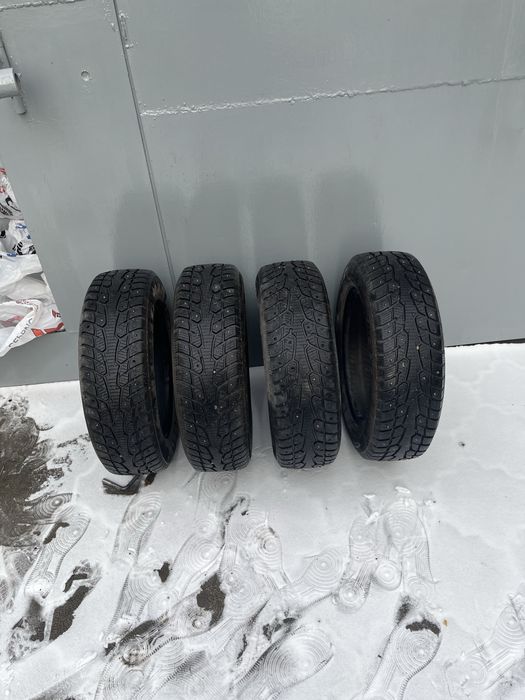 Зимняя резина шипованная б/у