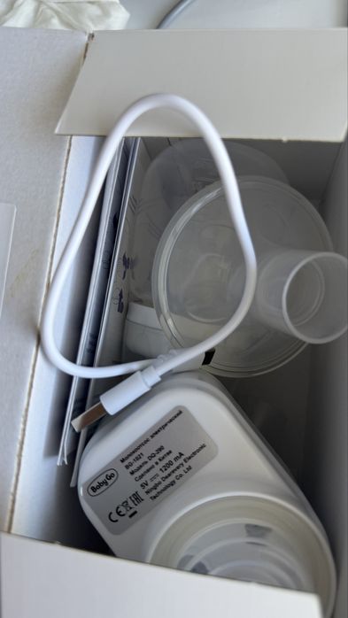 Продам молокоотсос baby go