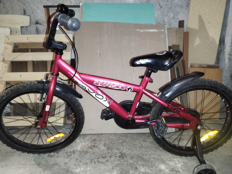 Детско колело Byox/ Биокс и комплект предпазители.