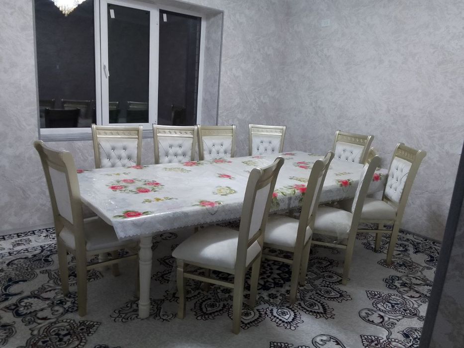 2 xonali kvartira sotiladi