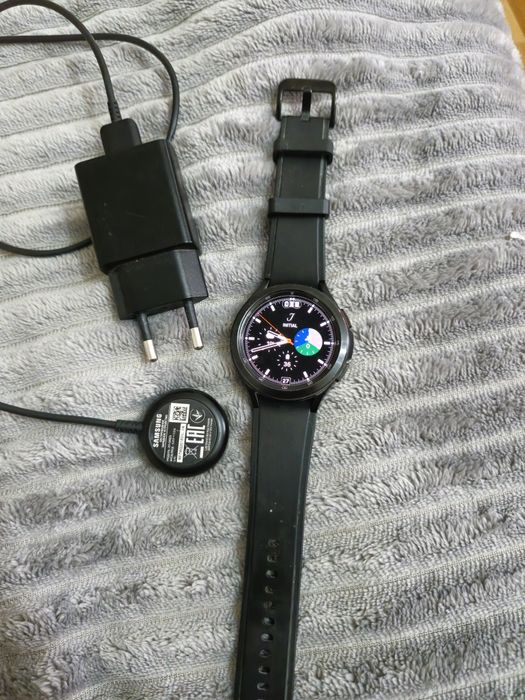 Продам смарт часы самсунг