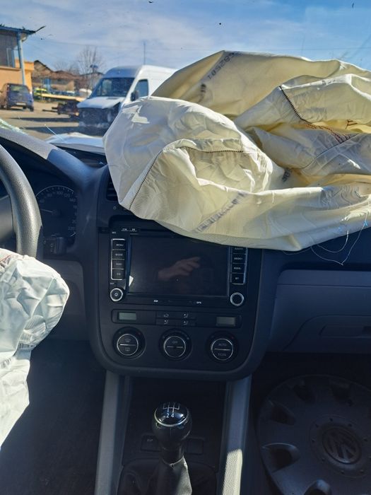 Голф 5 1.4 16V на части !