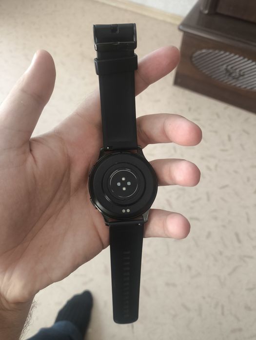 Продам электронные часы