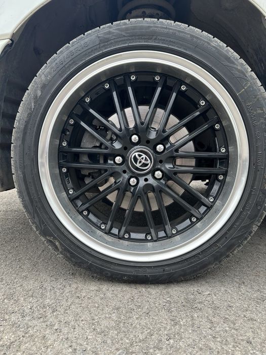 Продам диски с резиной на машину