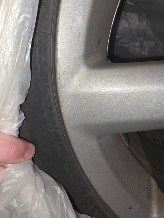 Продам диски с шинами летними