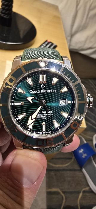 Часы Carl F. Bucherer