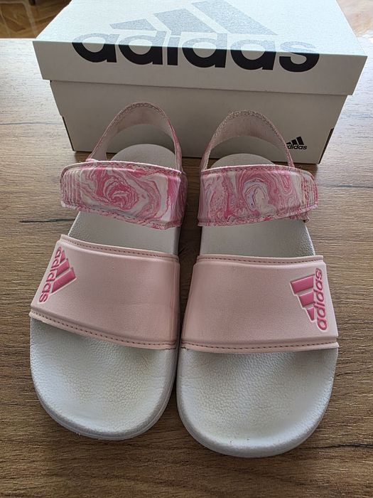 Детски сандали adidas ADILETTE. Светло розови
