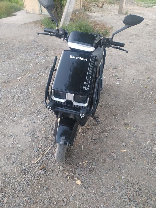 Скутер  сотилади янги куп минилмаган