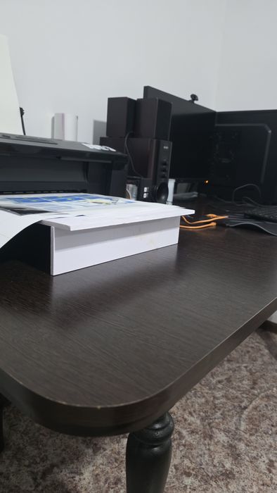 Офисный стол продаётся