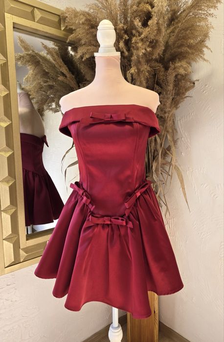 ASOS Luxe оригинални нови рокли