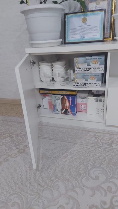 Продам тумба под тв