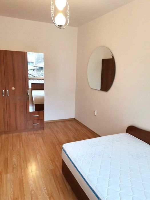 3-стаен обзаведен монолит в сърцето на Кършияка